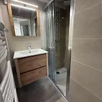 Jolie Maison D'angle Renovee , 5 Personnes, Sejour Climatise, Avec Piscine Commune , A 400 M De La De Lrjp132 *