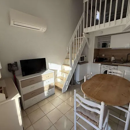 Villa Jolie Maison D'angle Renovee , 5 Personnes, Sejour Climatise, Avec Piscine Commune , A 400 M De La De Lrjp132