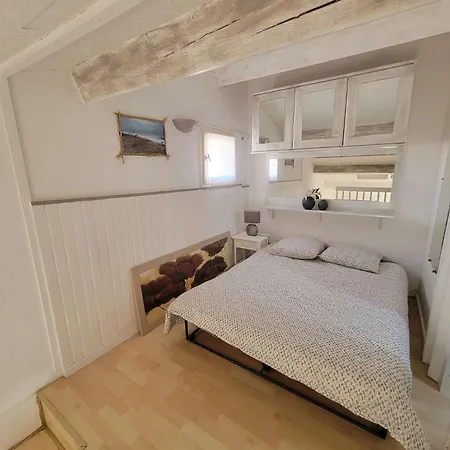 Villa Jolie Maison D'angle Renovee , 5 Personnes, Sejour Climatise, Avec Piscine Commune , A 400 M De La De Lrjp132 Portiragnes