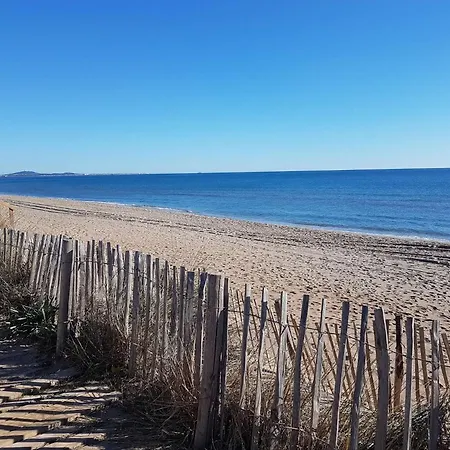 Jolie Maison D'angle Renovee , 5 Personnes, Sejour Climatise, Avec Piscine Commune , A 400 M De La De Lrjp132 * Portiragnes