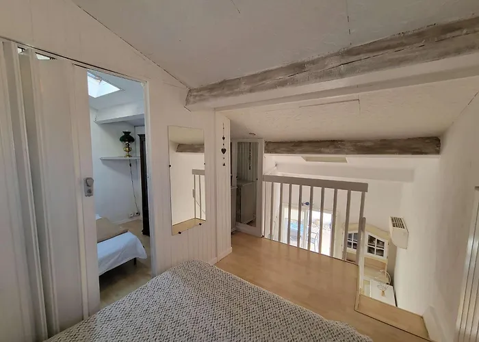 Jolie Maison D'angle Renovee , 5 Personnes, Sejour Climatise, Avec Piscine Commune , A 400 M De La De Lrjp132 *
