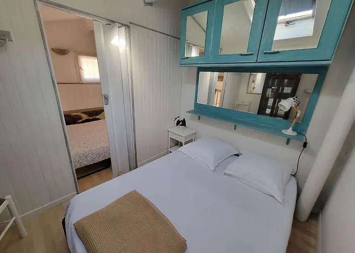 Jolie Maison D'angle Renovee , 5 Personnes, Sejour Climatise, Avec Piscine Commune , A 400 M De La De Lrjp132 * Portiragnes