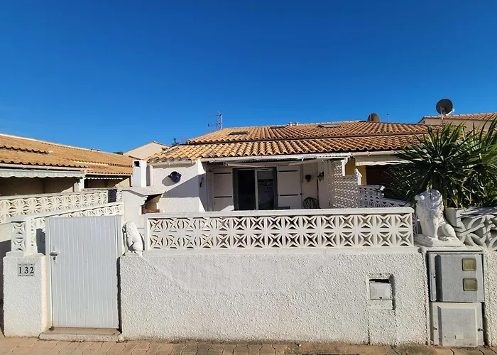 Villa Jolie Maison D'angle Renovee , 5 Personnes, Sejour Climatise, Avec Piscine Commune , A 400 M De La De Lrjp132