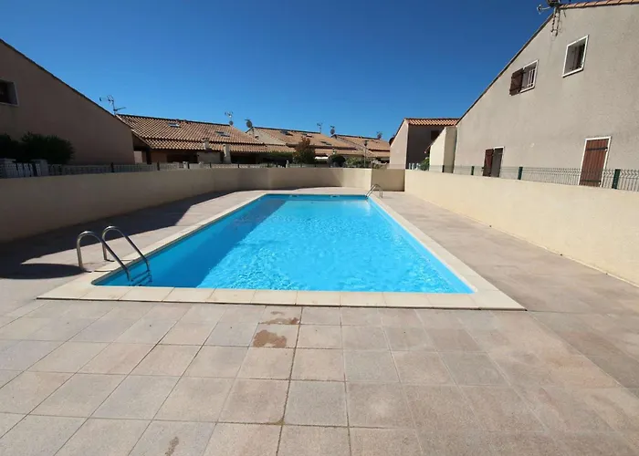 Jolie Maison D'angle Renovee , 5 Personnes, Sejour Climatise, Avec Piscine Commune , A 400 M De La De Lrjp132